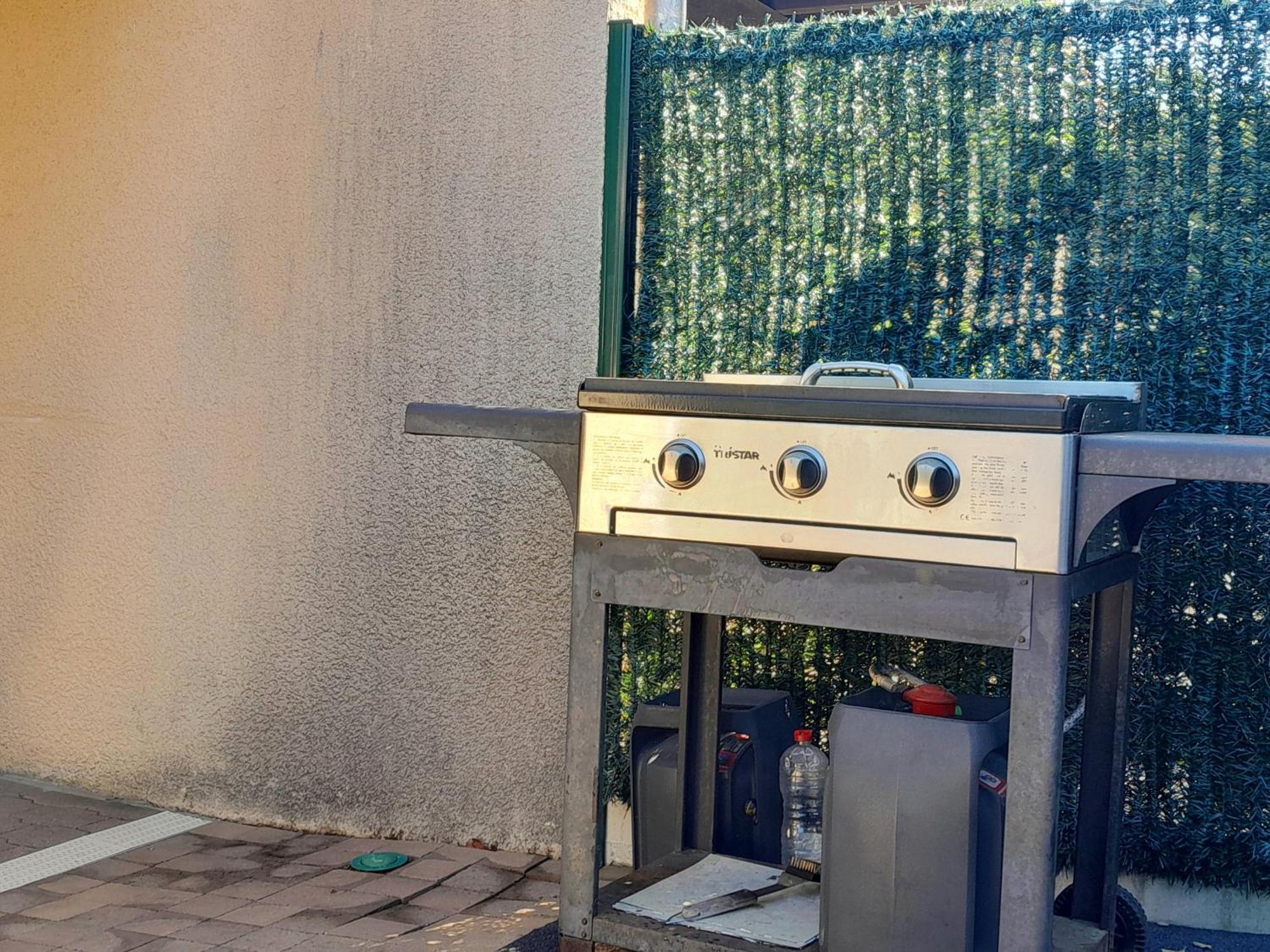 Charmante Villa Patio Avec Terrasse : Proche Plages Et Centre, Ideale Pour 4 Personnes - Fr-1-239-789 Капбретон Экстерьер фото